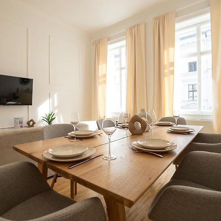 Vibrant 107 M2 Flat In The City Center Bécs Kültér fotó